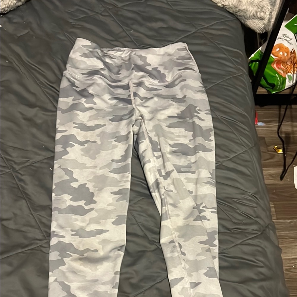Kyodan Gray Camouflage Leggings Soft Comfortable Design